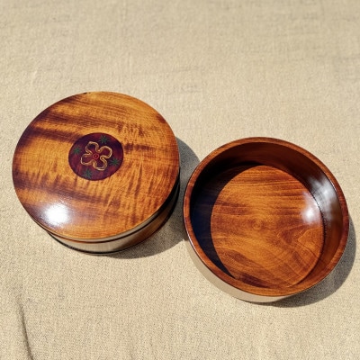 【香川漆器】18cm二段丸重箱　橘花文