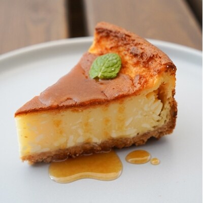 洲本市 川上牧場の朝しぼり生乳と手作りクリームチーズで作ったプレミアムチーズケーキ 冷凍 Hh18 お礼品詳細 ふるさと納税なら さとふる