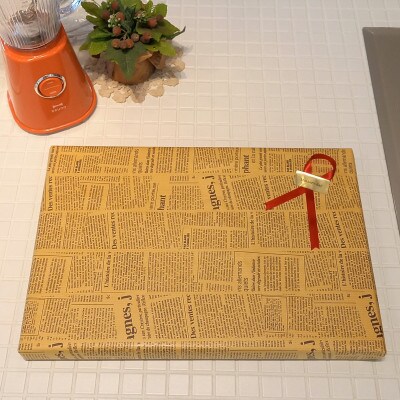 *母の日ギフト*　刻印入・カード付　紀州ヒノキ(一枚板)のカッティングボード　手掛付　