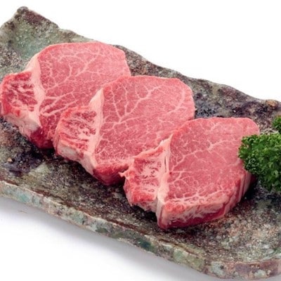 丹波高原の恵みによって誕生する丹波牛 フィレステーキ　120g×3枚