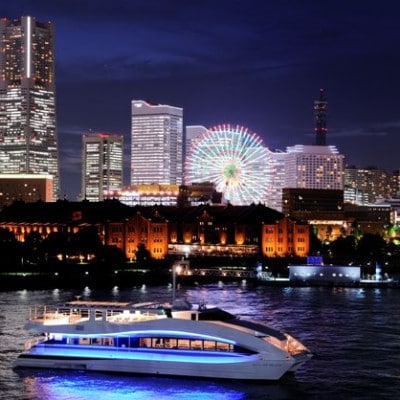 横浜夜景ファンタスティックカフェシップ &横浜中華街　重慶飯店中華コースチケット(2名様分)