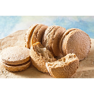 神奈川県菓子コンクール最優秀賞「津久井きなこのダックワーズ」と「足柄茶」セット【複数個口で配送】