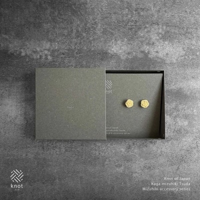 加賀水引細工　ピアス　花　ゴールド　_26020