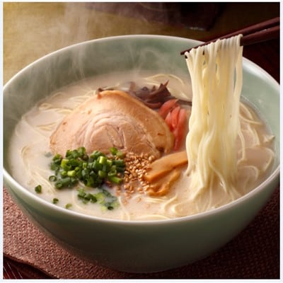 【11月下旬より順次発送】博多うまいもん「あまおう」&「博多ラーメン」(ギフト箱)(吉富町)