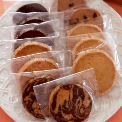 フランス産小麦100%タマミィーユ「Parisのお散歩クッキー」1缶(5種22枚入り)発酵バター使用