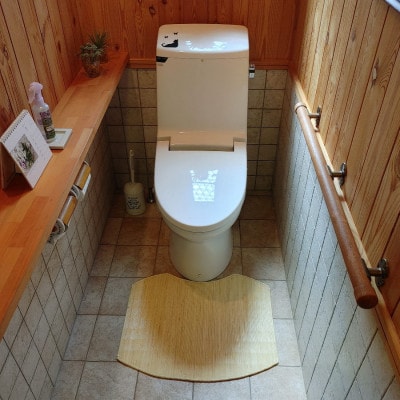 籐(ラタン)で無臭にするトイレマット