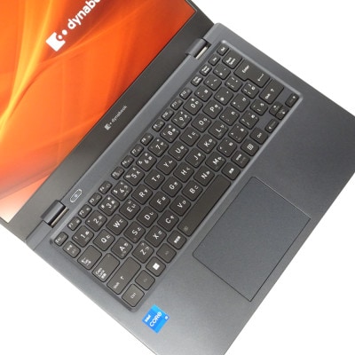 【高性能モバイル型ノートパソコン】dynabook G83/HS