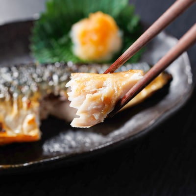<訳あり・不揃い> 塩さば フィーレ (計2kg・1kg×2袋)