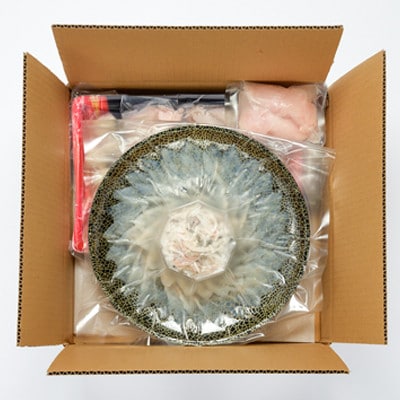 【2026年1月中旬より順次発送】とらふぐ白子付き天然ふぐ鍋・とらふぐ刺身セット4-5人前