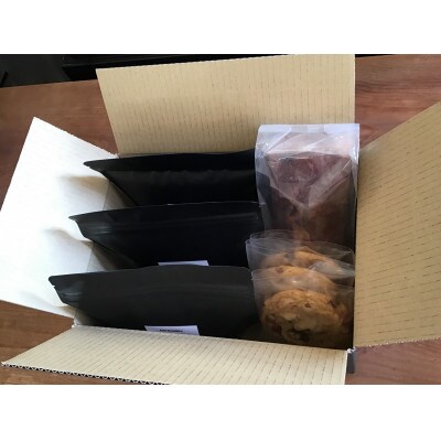 【自家焙煎珈琲】中煎り豆600gと手作りフルーツケーキ・アメリカンクッキー詰め合わせ
