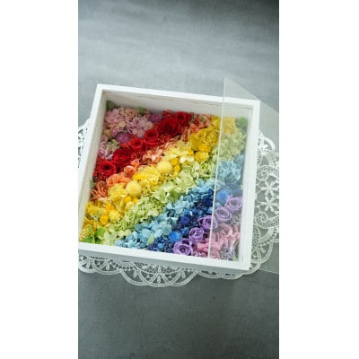 プリザーブドフラワー　虹色のフレームアレンジメント