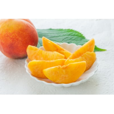 信州うちやま農園の「ワッサー」約3kg(9～11玉入り)　桃+ネクタリンの掛け合わせ