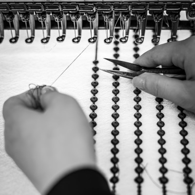 刺繍ネックレス　スフィアプラス60(アイボリーシルバー)