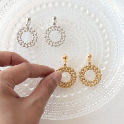 刺繍イヤリング　ドイリーイヤリング(ゴールド)