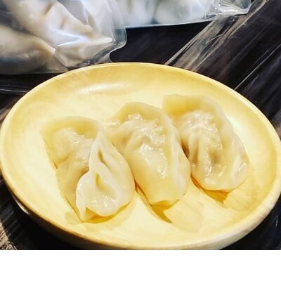 2023年3月発送開始『定期便』十勝小麦100%のモチモチ食感の皮からあふれ出す餃子 隔月全3回