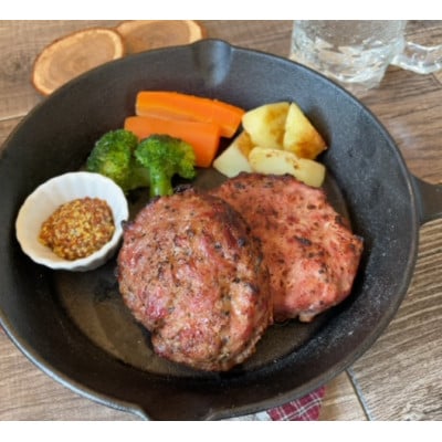 十勝モール温泉豚燻製豚丼と燻製ハンバーグセット