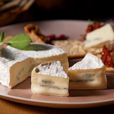 よつ葉 北海道十勝 大人のカマンベール&ブルー 90g×6個