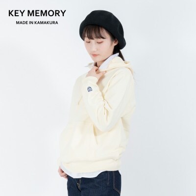 【KEYMEMORY鎌倉】パイルフードパーカー NATURAL　サイズ0