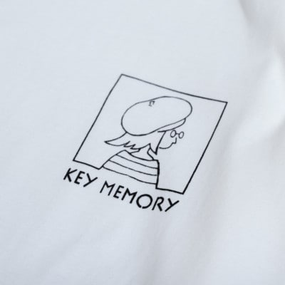 ウィンドーイラストロングTシャツ　WHITE　サイズ3