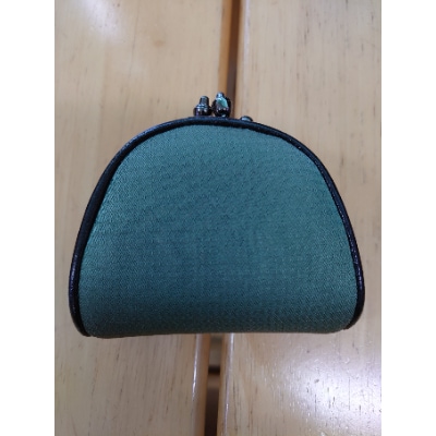 新庄綾織　がま口財布(モスグリーン)