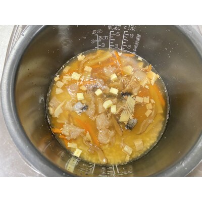 (潮騒の宿　丸徳) あんこう釜めし　肝入り　 炊き込みごはん　2～3人前　2合分　