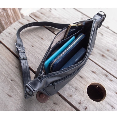 Ciwau leathers 【BOAT BAG】ストーンブラック　　CW-BTB-SBK