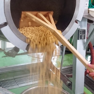 桜中味噌店　蔵出し味噌の赤樽詰め 4kg