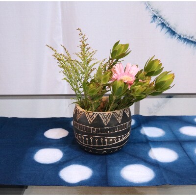 伝統工芸「甘木絞り」テーブルセンター　ドット柄