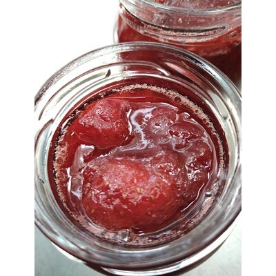 朝倉市産のフルーツを使った　いちご系ジャム2本とおまかせ季節のジャム1本