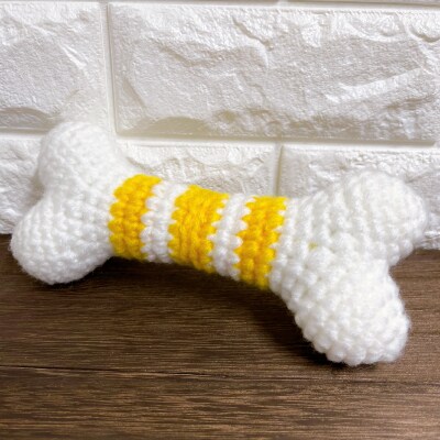 大型わんちゃん用 BIG骨型 おもちゃ アクリル毛糸製 歯みがき キュッキュ　 イエロー
