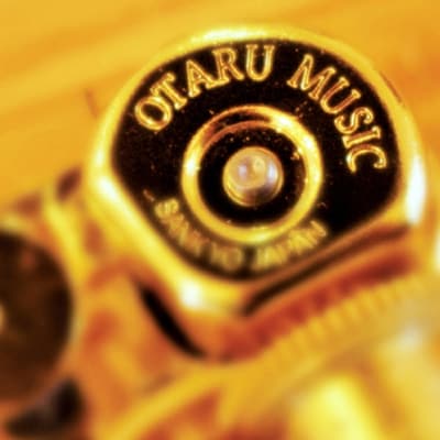 石だたみ台座付き12角オルゴール