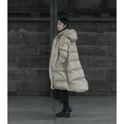 北海道ダウン:RETAR NUY/MAW ロングダウンコート25 女性サイズ ベージュ/Sサイズ