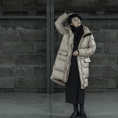北海道ダウン:RETAR NUY/MAW ロングダウンコート25 女性サイズ ベージュ/Lサイズ