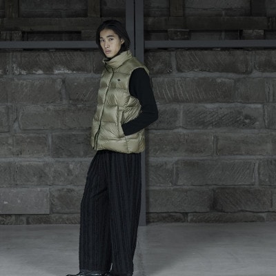 北海道ダウン:RETAR NUY/ESON ダウンベスト25 男女兼用 ピスタチオ/Sサイズ