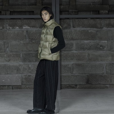 北海道ダウン:RETAR NUY/ESON ダウンベスト25 男女兼用 ピスタチオ/Mサイズ