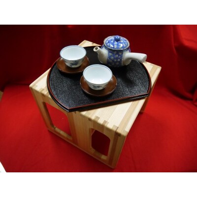 【熊野杉の子供用イス☆テーブルとしても使えます!】木のふるさとで生まれたぬくもりの逸品