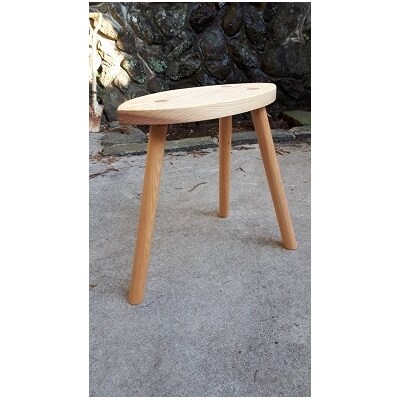 蓮の花びらスツール