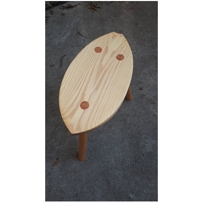 蓮の花びらスツール