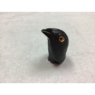 那智黒石のまち熊野【仮谷梅管堂の八咫烏(やたがらす)の置物】 | 三重 