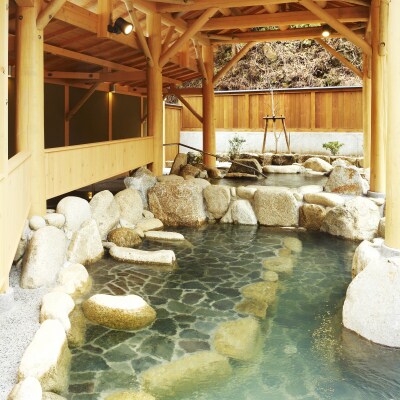 入鹿温泉ホテル瀞流荘　湯元山荘湯ノ口温泉　宿泊及びレストラン利用割引券　10,000円分