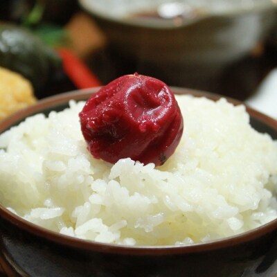 ふるさとの味　昔ながらのすっぱいしそ漬け梅干し　800g