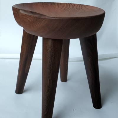 おしりんスツール　脚部鉄染め・杉材