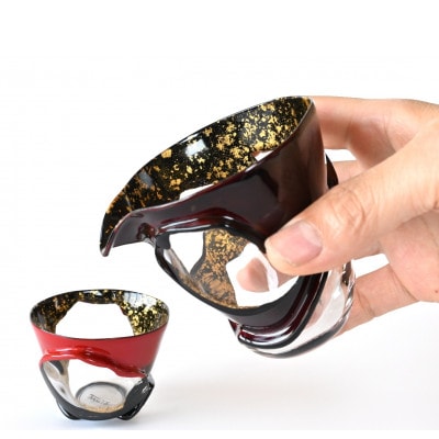 漆とガラス破片が融合した酒器【包-TsuTsuMu-】片口 / 溜塗り