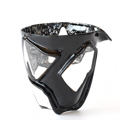 漆とガラス破片が融合した酒器【包-TsuTsuMu-】片口 / 黒銀