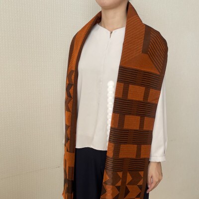 絡み織りのシルクコットンストール(オレンジ色)
