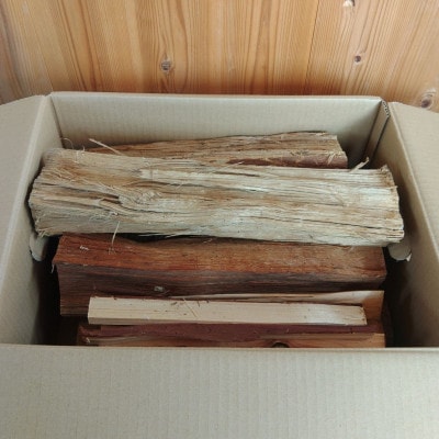 【毎月定期便】乾燥薪 キャンプ用 10kg 大割(約40cm) 広葉樹ミックス全12回