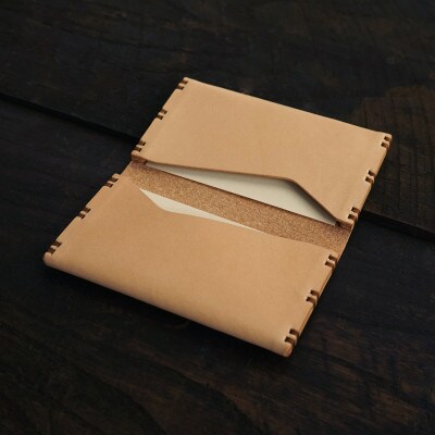 名刺 / カード入れ 薄型中開き 牛ヌメ革