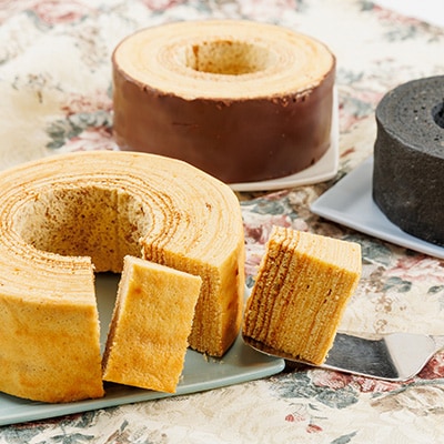 人気洋菓子店のホールバームクーヘン3種