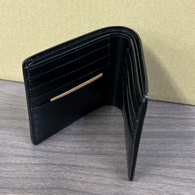 二つ折り カード 札入れ　ブラスコット 黒