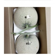 野菜ソムリエ推薦!潮風育ちマスクメロン2玉(3～4キロ)カラーギフト箱入り7月初旬～8月10日頃発送 | ふるさと納税のお礼品